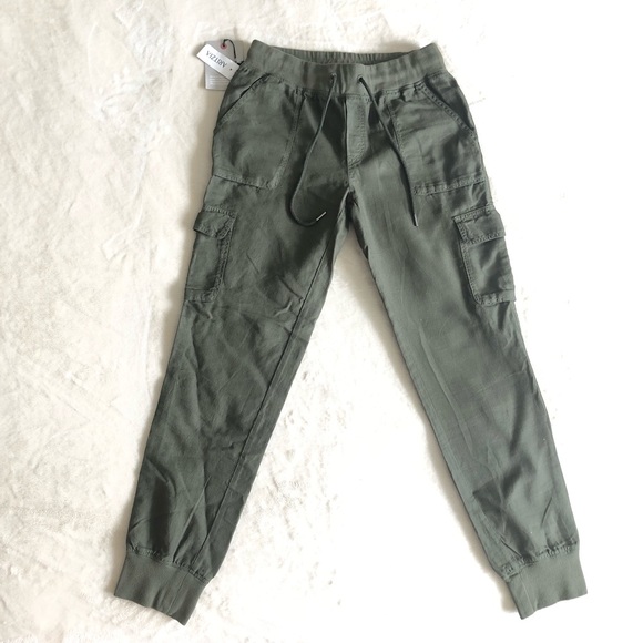 SOLD Aritzia Community Cebu Cargo Pants Green - Picture 4 of 12